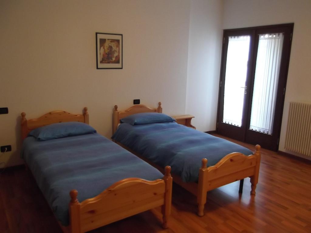 Sentiero Valinis Bed & Breakfast Fanna Стая снимка
